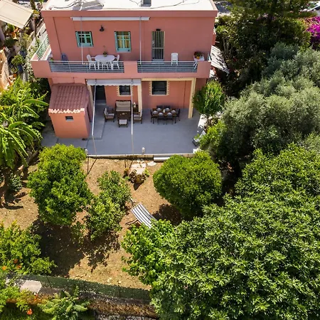 Isabella's Hidden Gem House Будинок відпочинку